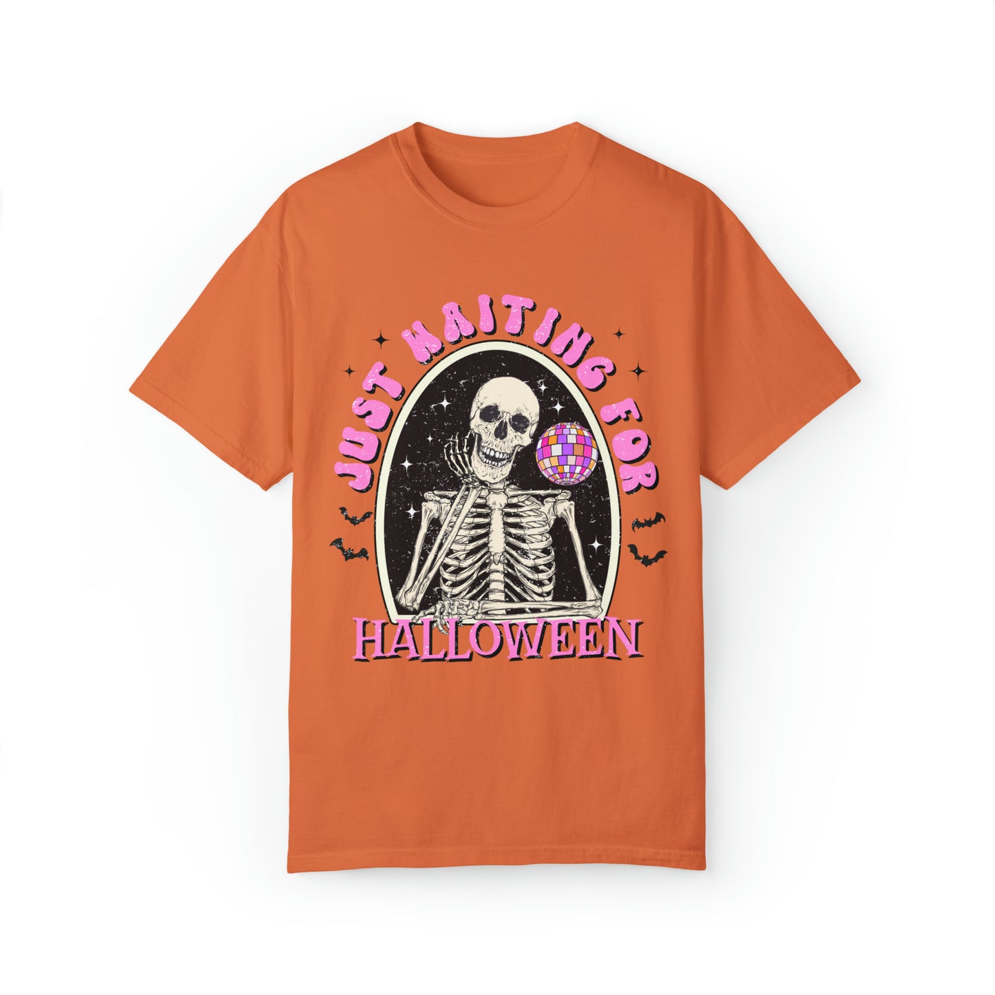 Comfort colors funny skeleton waiting for halloween groovy disco tshirt, retro spooky season fall autumn bats shirt, distressed graphic tee