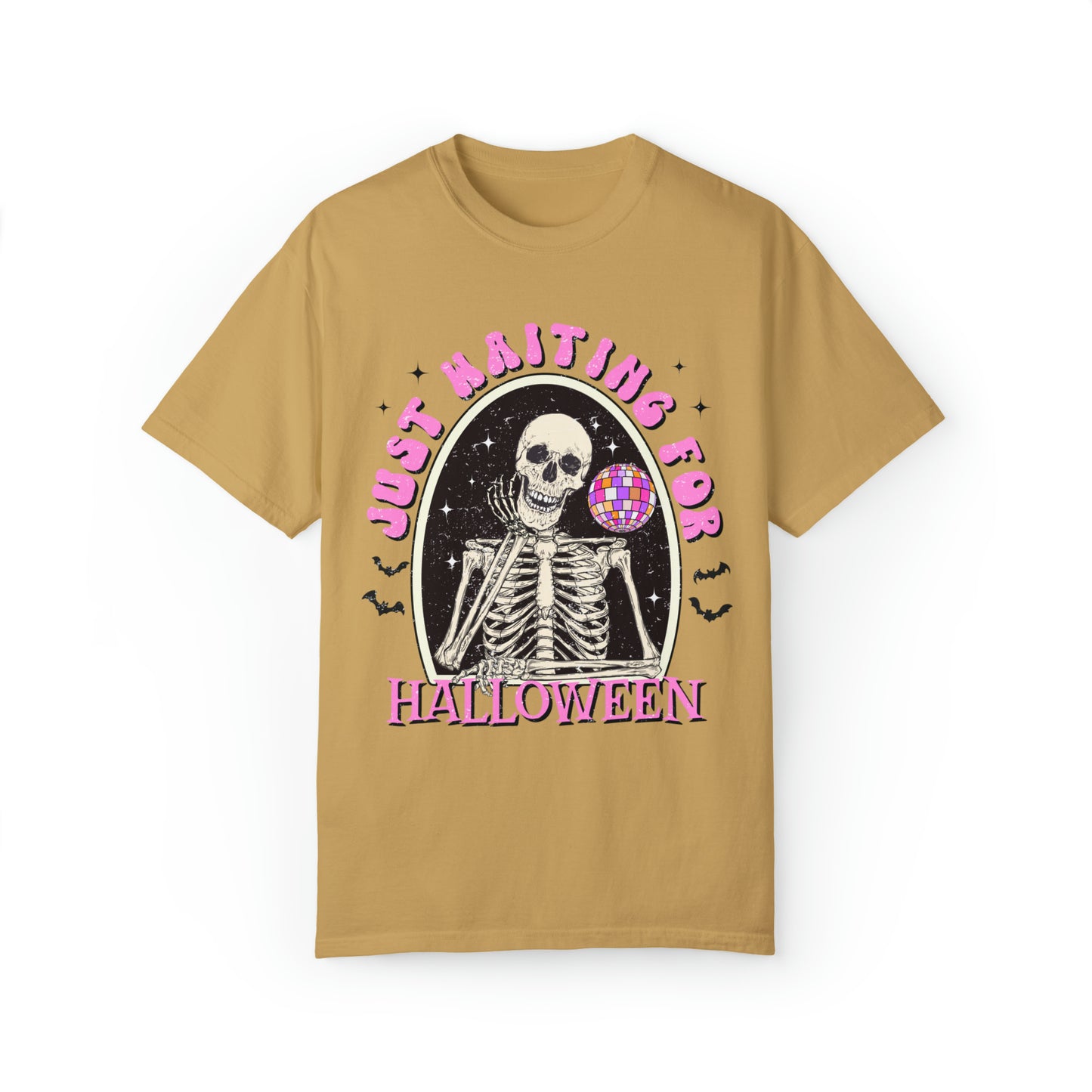 Comfort colors funny skeleton waiting for halloween groovy disco tshirt, retro spooky season fall autumn bats shirt, distressed graphic tee