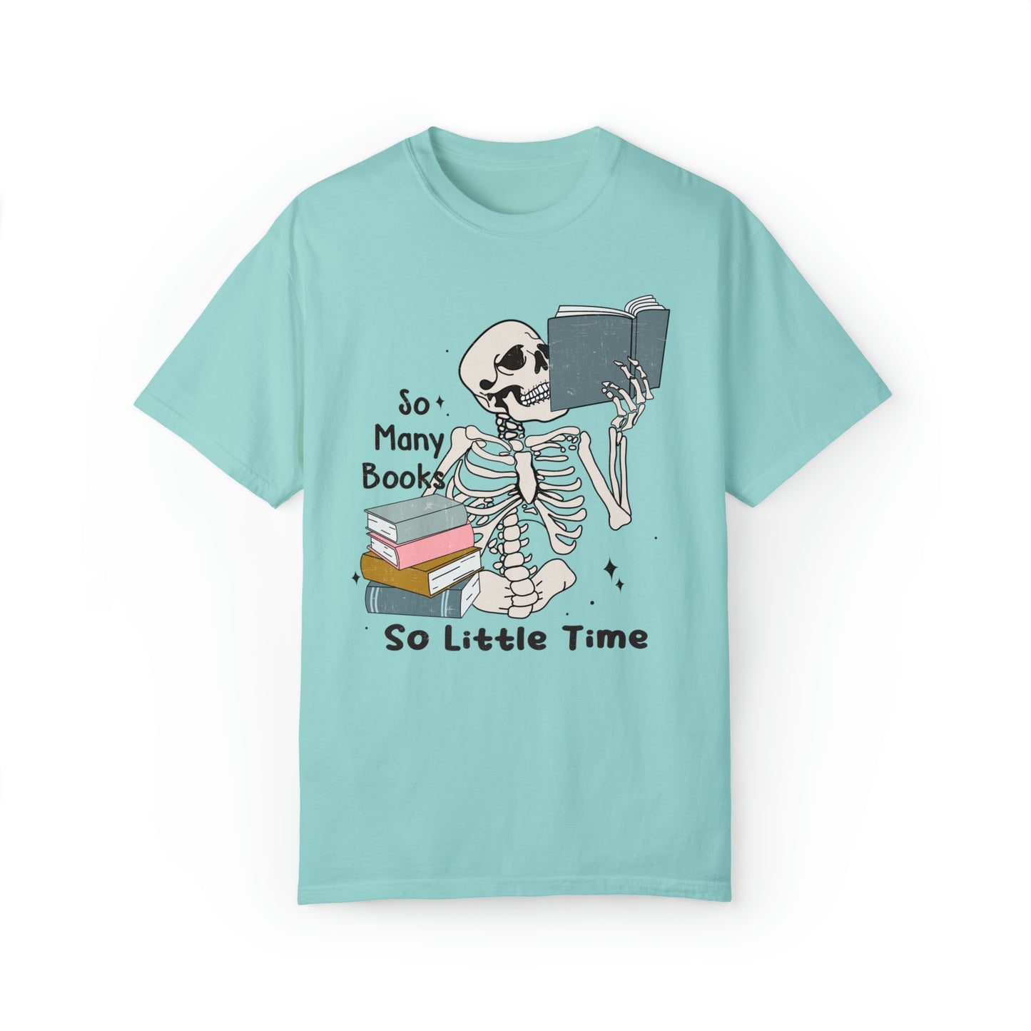 Comfort colors funny skeleton book lover tshirt, boho reading shirt, halloween spooky librarian tee, book tok outfit, gift idea for her