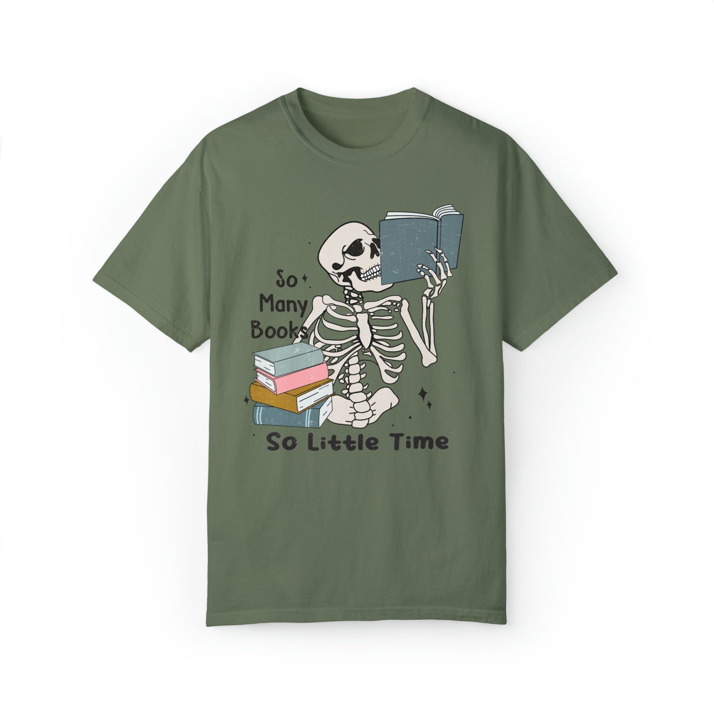 Comfort colors funny skeleton book lover tshirt, boho reading shirt, halloween spooky librarian tee, book tok outfit, gift idea for her