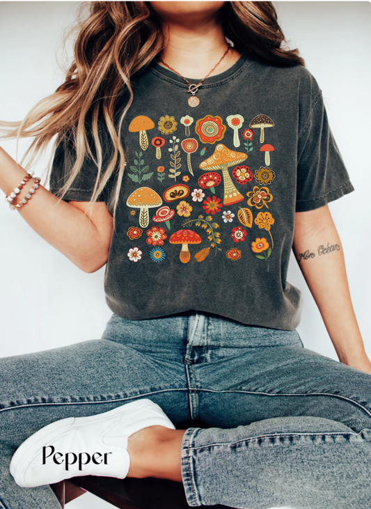 Comfort colors fall aesthetic mushroom folk art tshirt, vintage inspired boho cottagecore shirt, goblincore witchy autumn style, thanksgiving holiday graphic tee